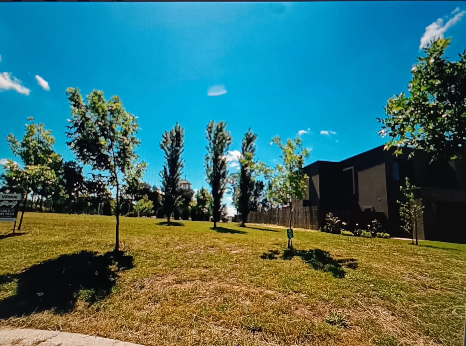 TERRENO EN BARRIO OLIVOS